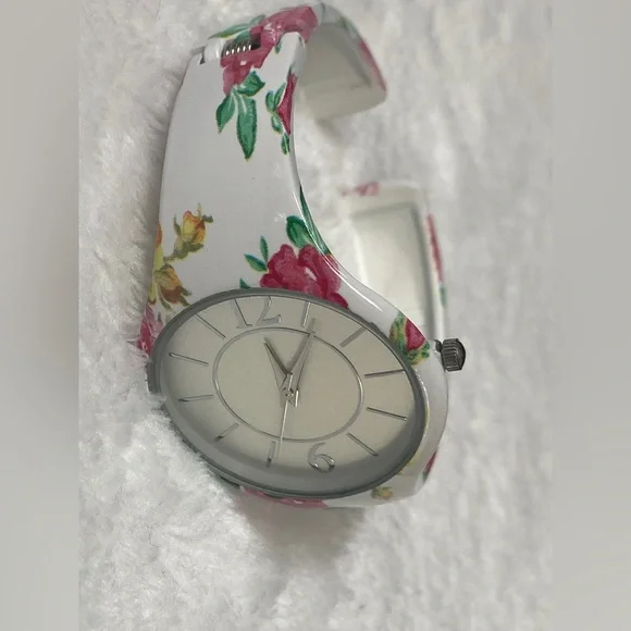White Floral Design Ladies Bangle Style Wristwatch - Picture 8 of 12